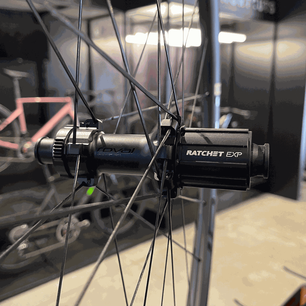 Só a Roda traseira ROVAL Alpinist CLX-II em carbono