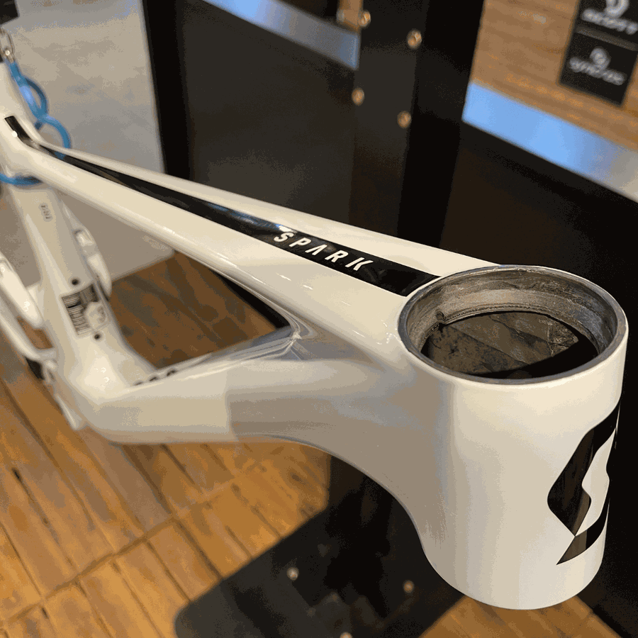 Quadro SCOTT Spark RC em Carbono branco
