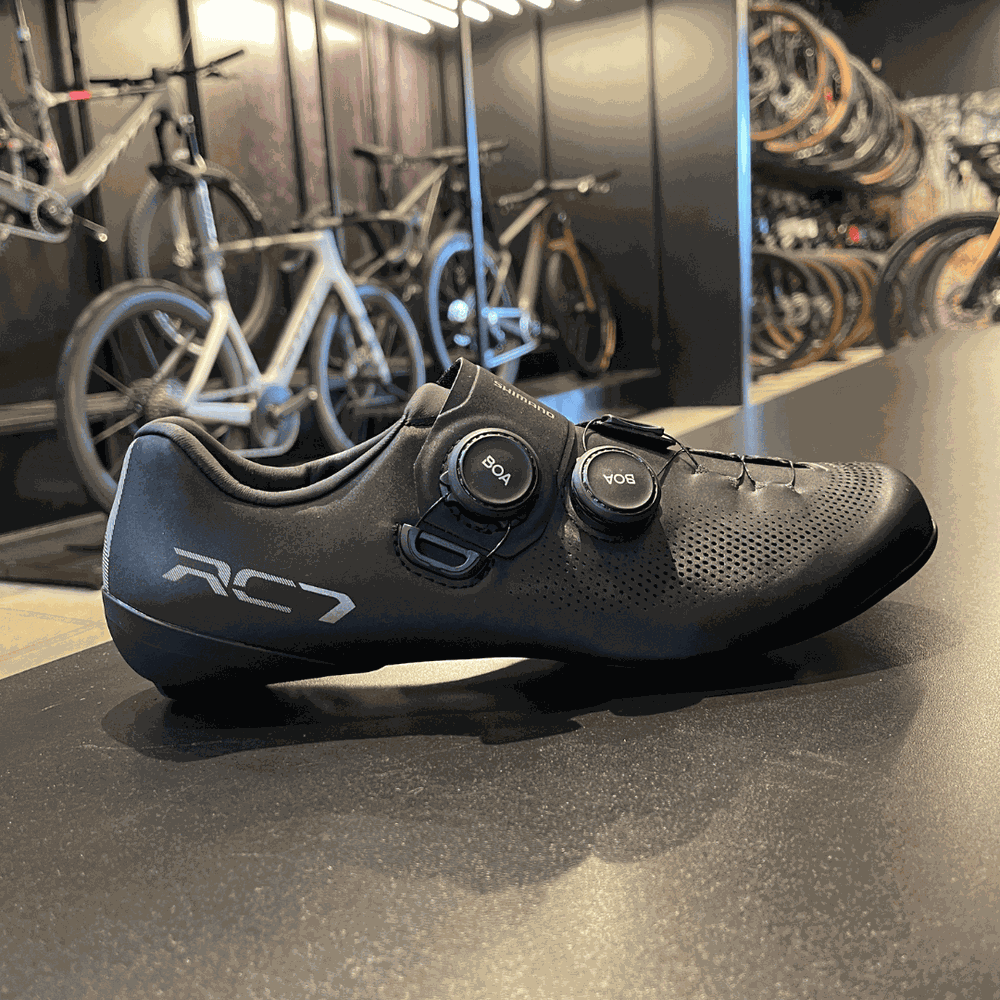 Sapatilha Shimano Road SH-RC703 Preta