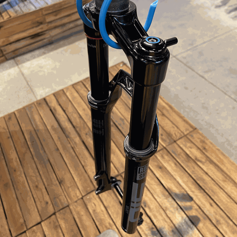 Garfo de Suspensão RockShox Sid Select 120mm Preta com Trava no Guidão